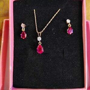 10k Gold 20" Necklace Synthetic Rubys And Diamonds With Studs